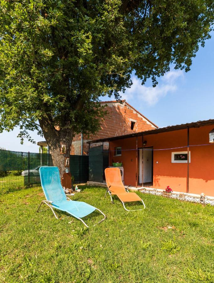 Vacation House "Andy" Pula Exterior photo